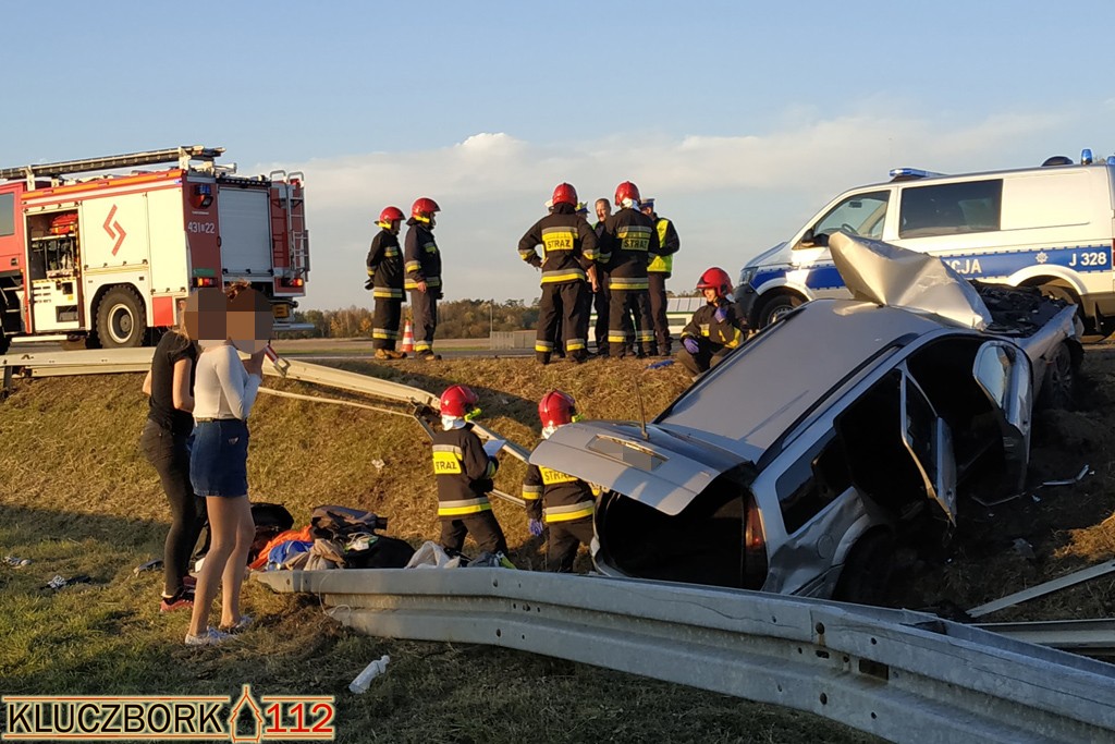 Ford-w-rowie.-Wypadek-na-obwodnicy-Kluczborka.3